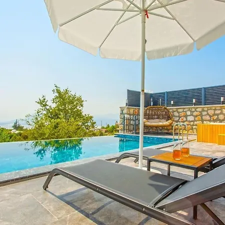 1+1 - Isitmali Havuz - Jakuzi - Balayi Villasi Villa Kaş