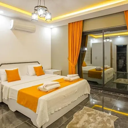 1+1 - Isitmali Havuz - Jakuzi - Balayi Villasi Villa Kaş
