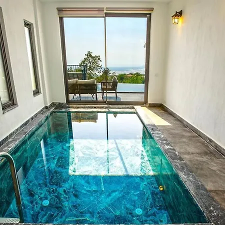 1+1 - Isitmali Havuz - Jakuzi - Balayi Villasi Villa